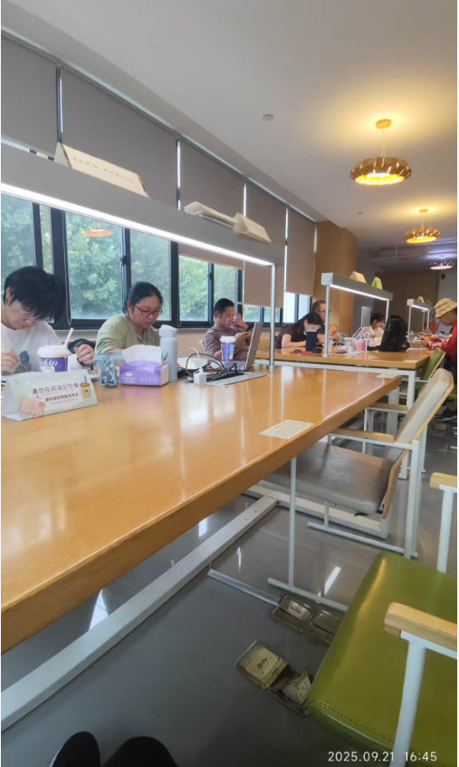 王昕3.png 王昕3.png